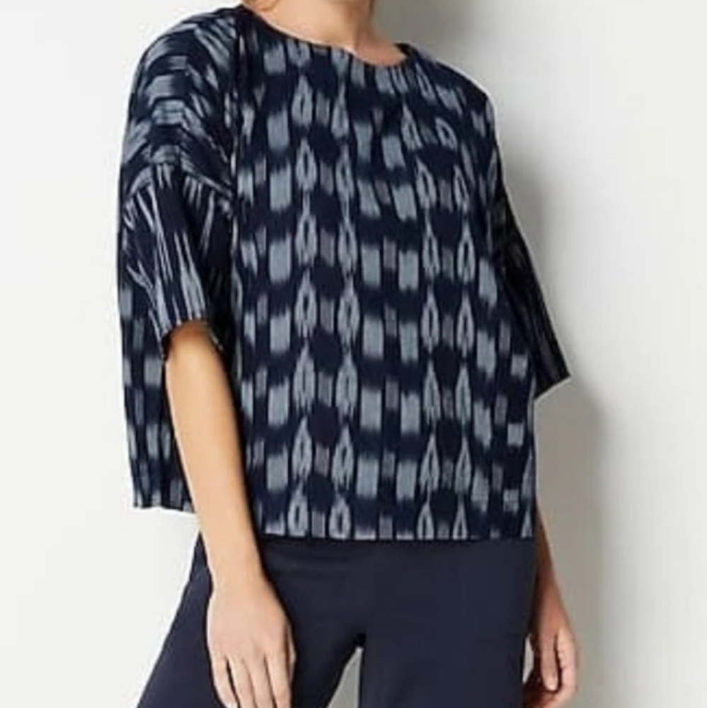 Navy Blue Patterned Women's Top - Picture 3 of 7